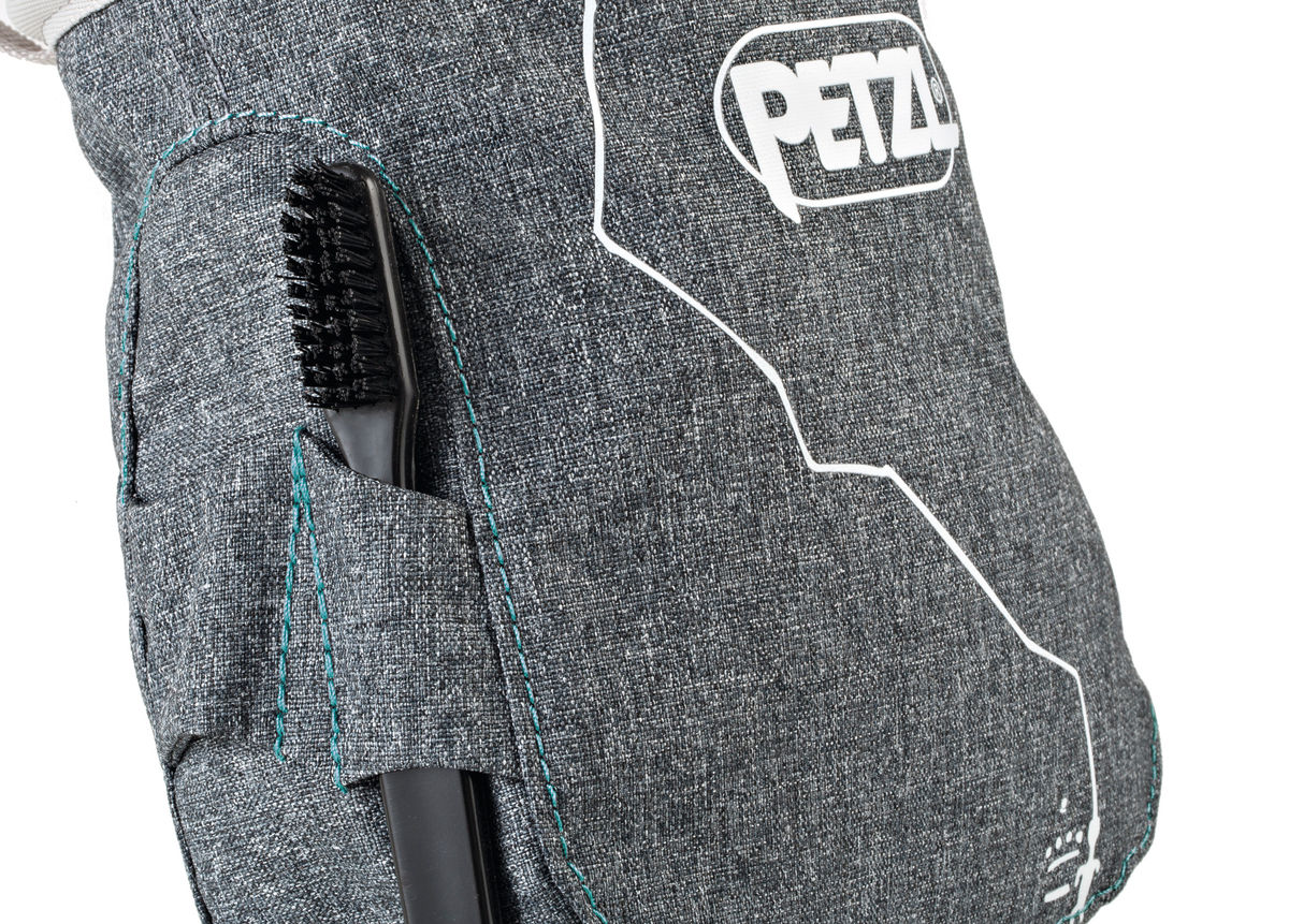 PETZL Saka Bolsa Para Magnesio Gris Ude-2 Ref S039Aa00 - Imagen 2